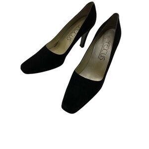 New! Women's Black Suade Heels